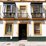 Conde Brand New Stylish Apartment
